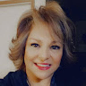 Meet your Posher, Connie